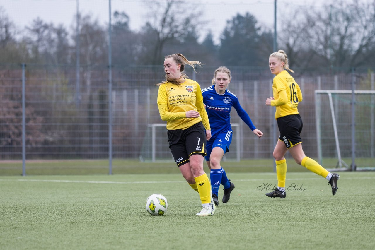 Bild 251 - F SSC Hagen Ahrensburg - SV Frisia Risum-Lindholm : Ergebnis: 1:2